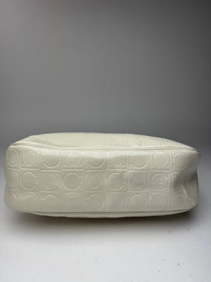 Sac vintage en cuir verni monogramme Salvatore Ferragamo blanc