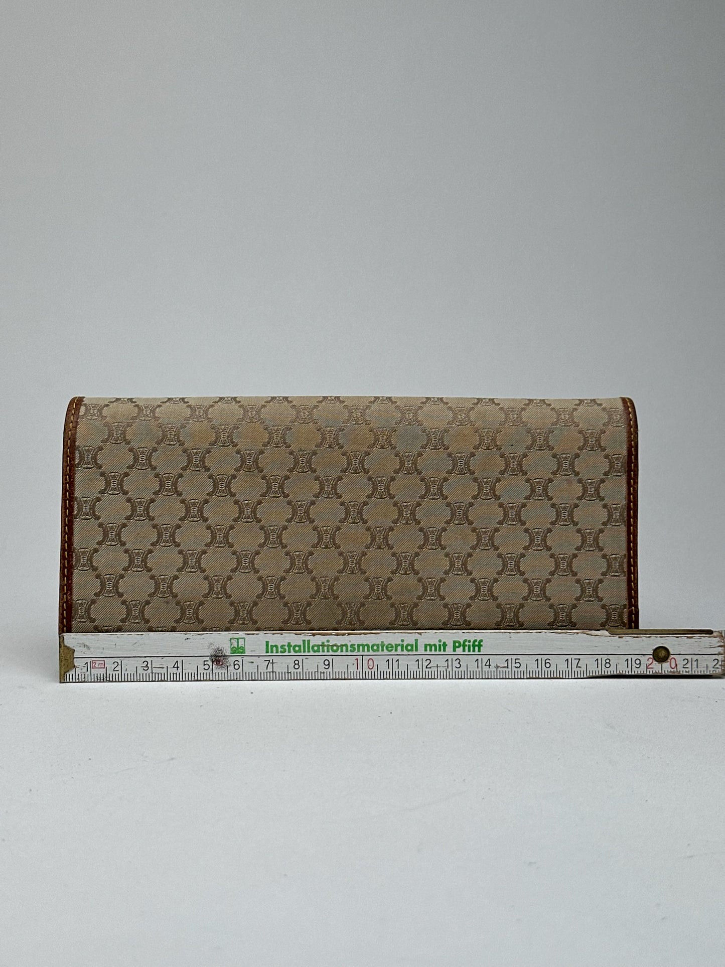 Vintage Celine Triomphe leather ID holder, card holder beige