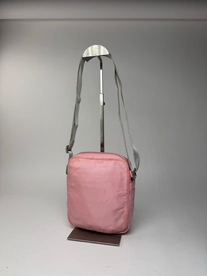 Sac Prada Sport vintage à 2 voies en polyester rose