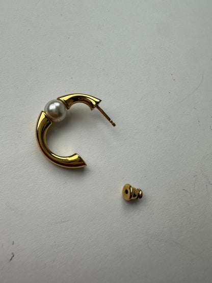 Vintage Chloe Pearl Accent Stud Earrings Gold-Tone France