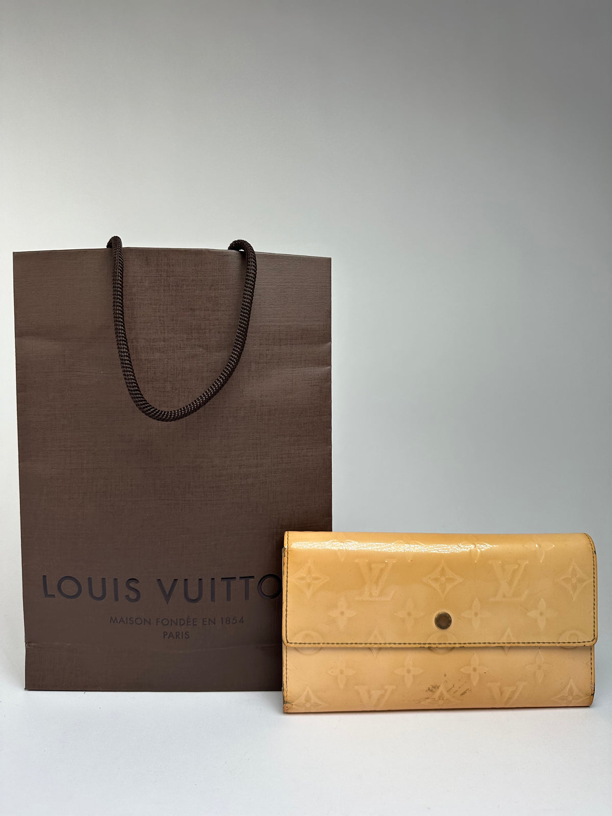Vintage Louis Vuitton Monogram Monogram Vernis Bifold Wallet Late 1990s Yellow