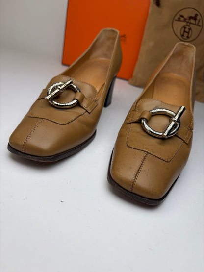Vintage Hermès Leather Heeled Loafers Late 1990s Tan Beige EU36.5